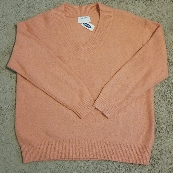 Old Navy Sweaters - Old Navy Peach V-Neck Sweater